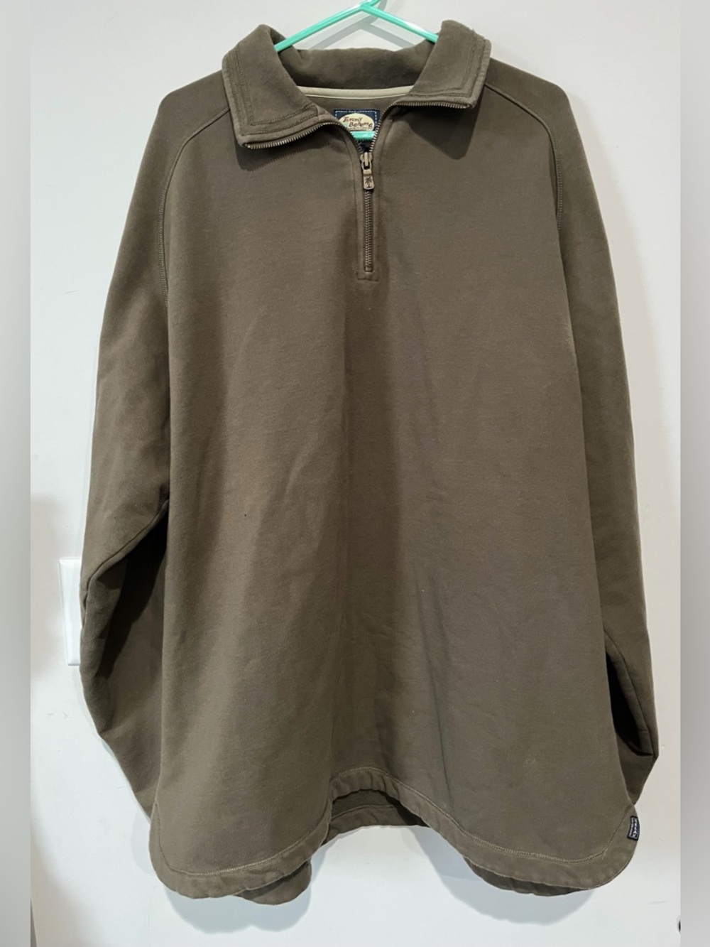 Men’s Tommy Bahama sweater